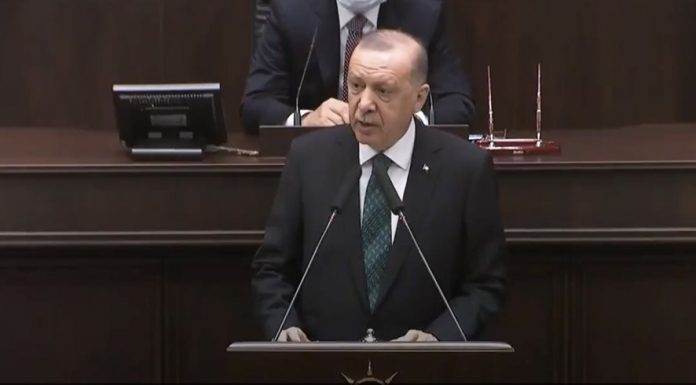 Yeni anayasa için AKP’nin yol haritası Yeni anayasa için AKP'nin yol haritasında ne var?