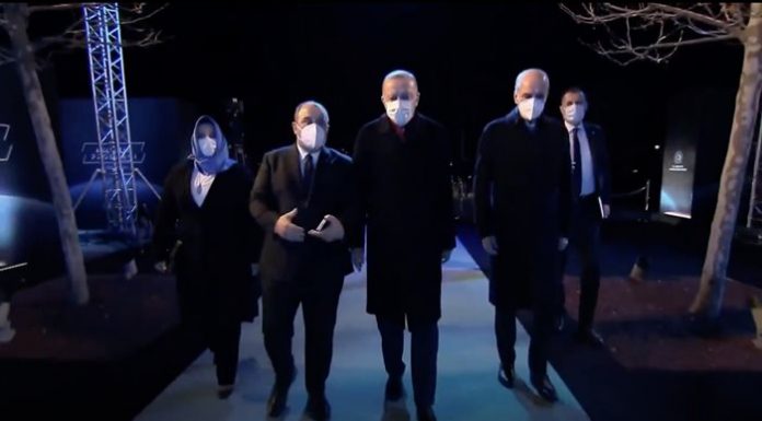 Cumhurbaşkanı Erdoğan: '2023'te Ay'a gidiyoruz'