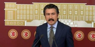 AKP'li Özkan: Yatay çekimde üst üste görünüyorlar ama arada mesafe var