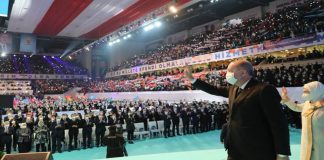 Lebalep AKP Kongresi'ne kalabalık katılım sosyal medyada tepki çekti