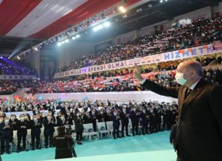 Lebalep AKP Kongresi'ne kalabalık katılım sosyal medyada tepki çekti