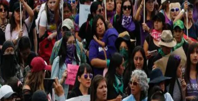 8 Mart Dünya Kadınlar Günü Kutlama mı hak arayışı mı?