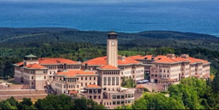 Türkiye’den sadece Koç Üniversitesi dünyanın en iyi 500 üniversitesi listesine girebildi Türkiye'den sadece Koç Üniversitesi dünyanın en iyi 500 üniversitesi listesine girebildi