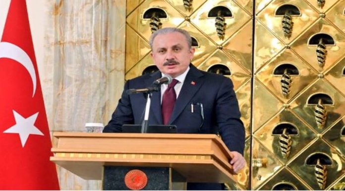 TBMM Başkanı Şentop: Anayasamızda parti kapatma var bir ilk değil TBMM Başkanı Şentop: Anayasamızda parti kapatma var bir ilk değil