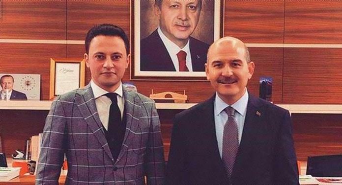 Bakan Soylu: Kürşat Ayvatoğlu’nun ‘Arkadaşlarına uyuşturucu temin ettiğini tespit ettik’ Bakan Soylu: Kürşat Ayvatoğlu'nun 'Arkadaşlarına uyuşturucu temin ettiğini tespit ettik'