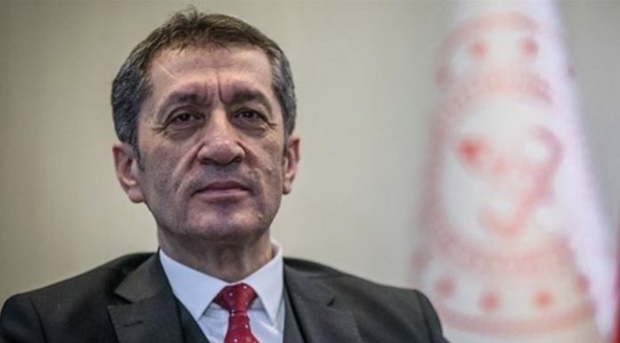 Milli Eğitim Bakanı Ziya Selçuk’tan öğretmen atamalarıyla ilgili açıklama Milli Eğitim Bakanı Ziya Selçuk'tan öğretmen atamalarıyla ilgili açıklama