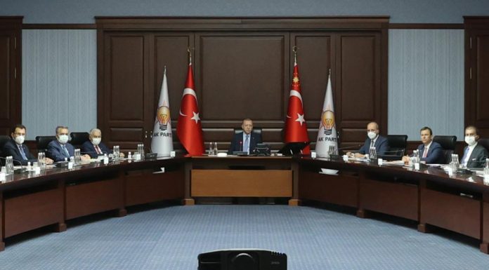 Cumhurbaşkanı Recep Tayyip Erdoğan'ın imzası ile yayımlanan genelgede, kamu kaynaklarının maksadına uygun azami tasarruf prensiplerine riayet edilerek kullanılmasının her kamu kurumu ve görevlisi için görev ve mecburiyet olduğu belirtildi.