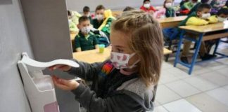 Okullarda Covid vakaları artıyor mu? MEB, Eğitim-Sen ve TTB ne diyor?