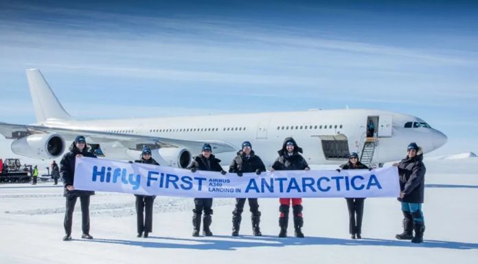 Incredible moment pilot becomes the first to land an Airbus A340 on ANTARCTICA Incredible moment pilot becomes the first to land an Airbus A340 on ANTARCTICA