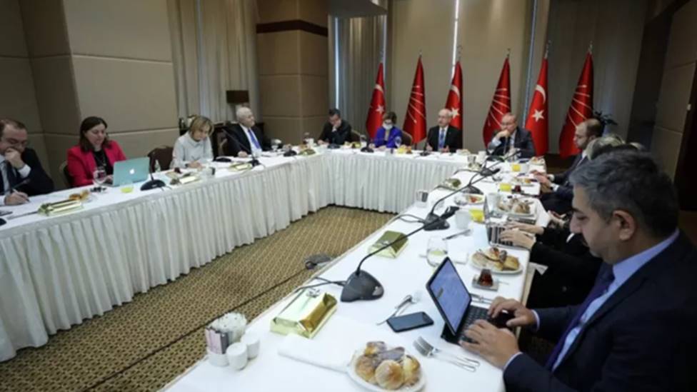 Kılıçdaroğlu: "Belediyelere baskın maddelerini güncelliyoruz"