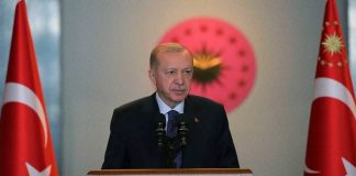 Erdoğan: Sosyal medya demokrasi için ana tehdit
