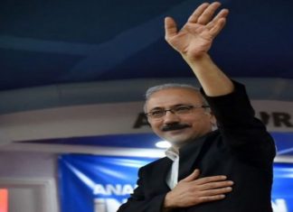AKP kulisinde Lütfi Elvan'ın istifasının nedeni 'uyumsuzluk' gösteriliyor