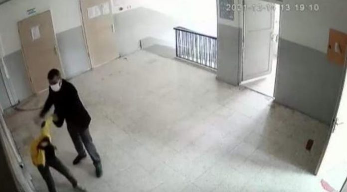 Aksaray'da Öğretmen terörü öğrencisini döverek hastanelik etti