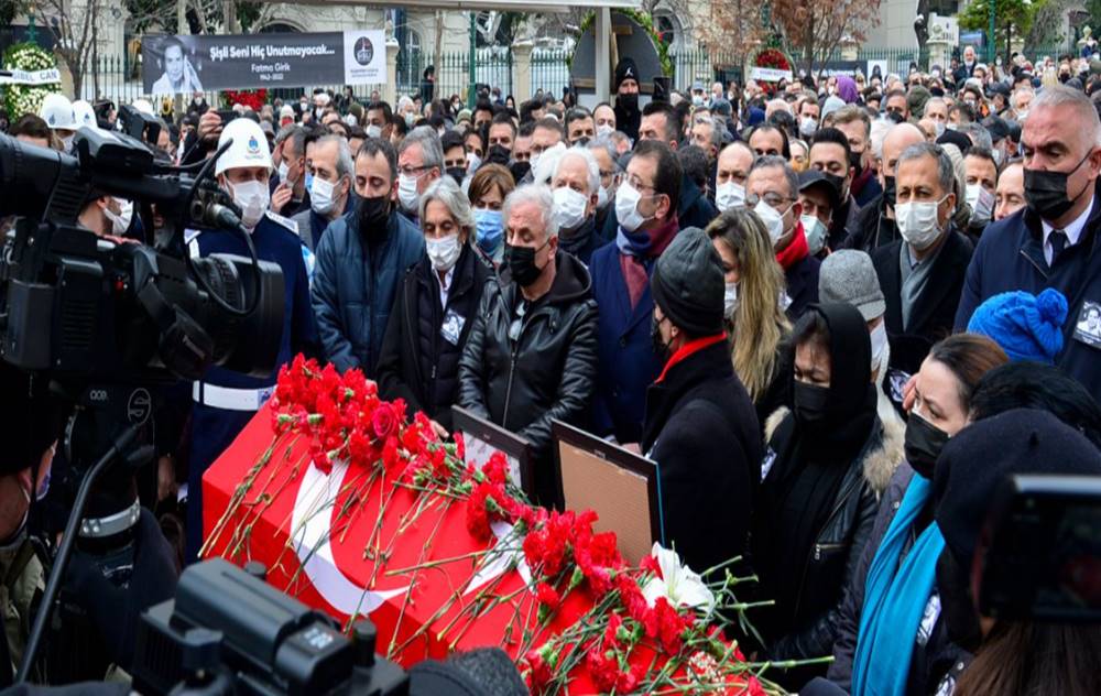 Fatma Girik için Cemal Reşit Rey Konser Salonu'nda tören düzenlendi