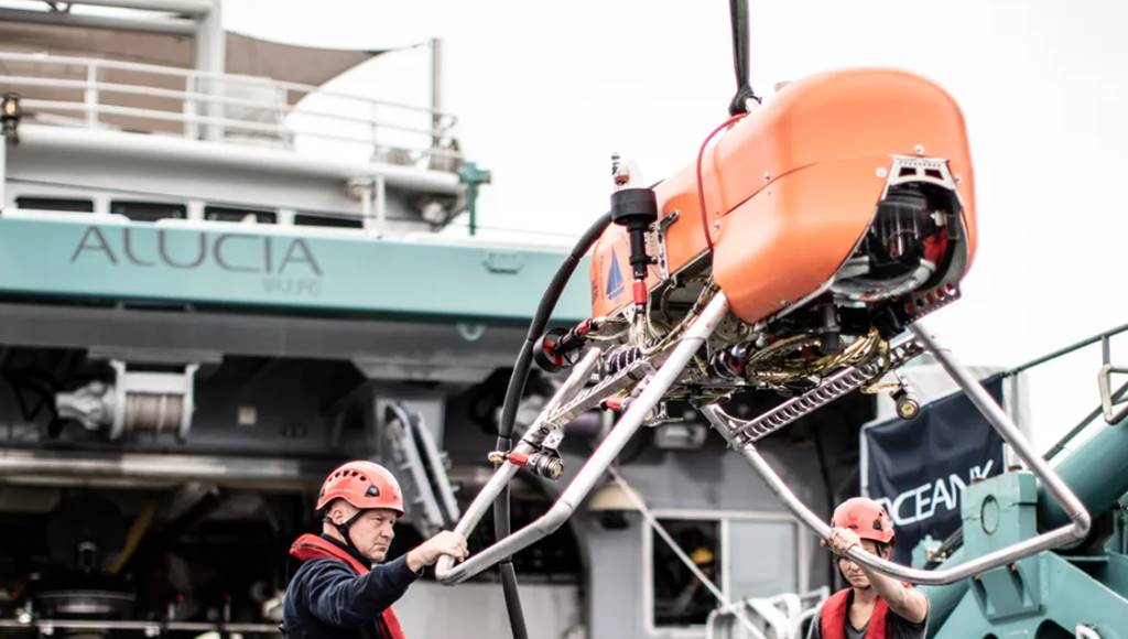 Derin okyanus hakkındaki anlayışımız, uzayın gizemlerini çözmeye yardımcı olabilir mi?
