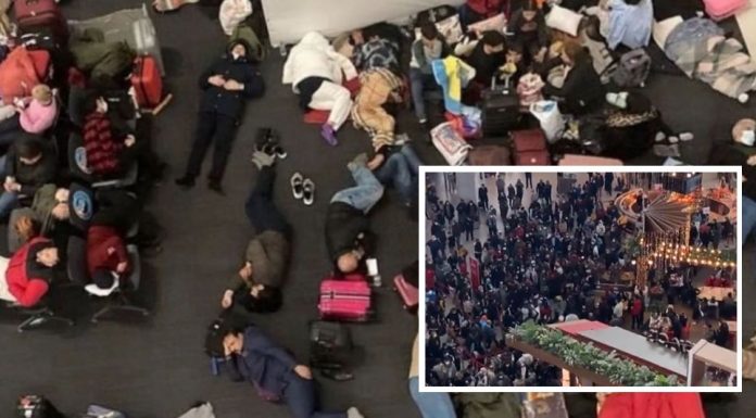 İstanbul Havalimanı’da kalacak yer talebiyle düzenlenen protestolar var