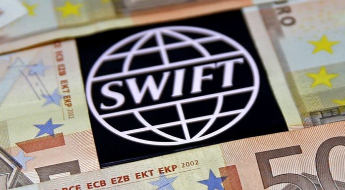 Batılı ülkeler Rusya'ya Swift yaptırımı konusunda niye anlaşamıyor?
