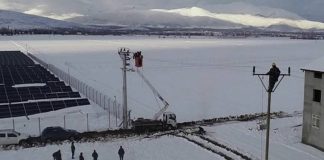 Isparta'da elektrik kesintisi: "Komşular ısınmak için aynı evde kalıyor"