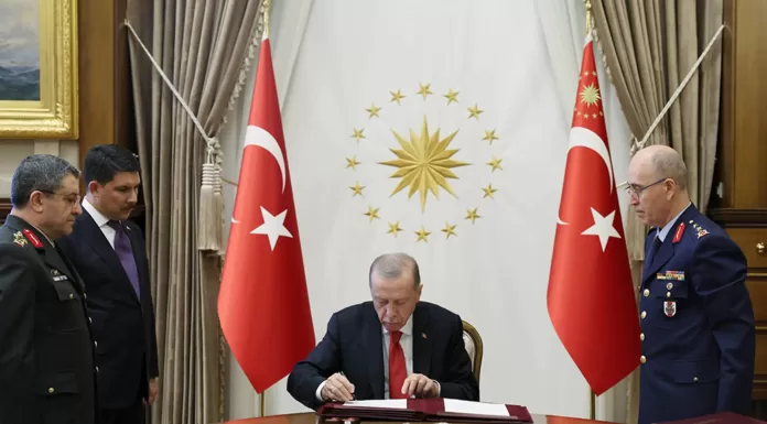 YAŞ kararları: 40 general ve amiralin görev süresi uzadı, 38’i ise emekli edildi
