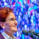 İYİ Parti lideri Akşener Diyarbakır'da konuştu: Türk, Kürt, sağcı, solcu yok; AK Partili olanlar ve diğerleri var