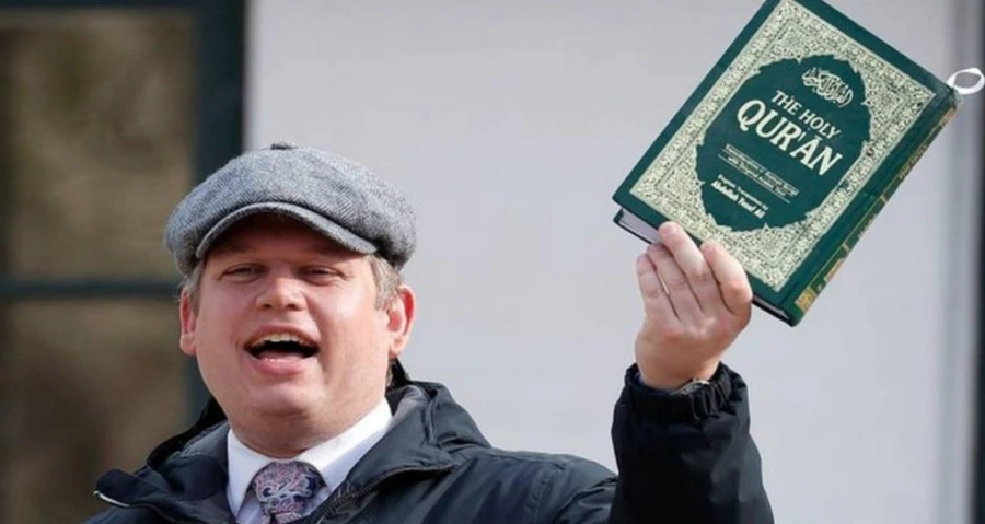 akademiportal-haber-isvec-cizmeyi-asti-20230121-152155 Stockholm’de Kuran yakma eylemi: Ulf Kristersson olayı