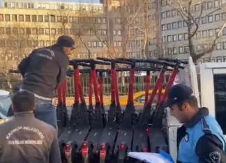 Kadıköy Belediyesi: Uygunsuz park eden ve yaya geçişini kapatan scooter araçları kaldırıyoruz