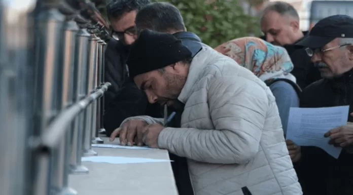 EYT düzenlemesi Meclis’e sunuldu, İlk maaşlar Mart’ta alınacak 5 milyon kişi yararlanabilecek EYT düzenlemesi Meclis'e sunuldu, İlk maaşlar Mart'ta alınacak 5 milyon kişi yararlanabilecek