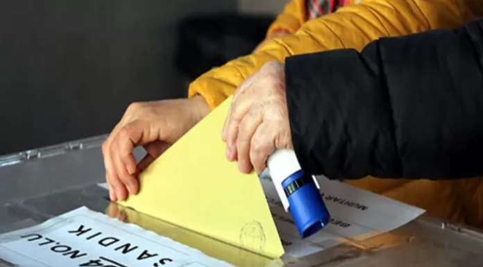 MYK’de seçim sunumu yapıldı AKP normal zamanı 18 Haziran 2023 olan seçimini öne çekmek için harekete geçti MYK’de seçim sunumu yapıldı AKP normal zamanı 18 Haziran 2023 olan seçimini öne çekmek için harekete geçti