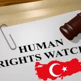HRW: Türkiye'de hükümet seçimler öncesinde çevrimiçi sansürü artırıyor; muhalifleri acımasızca cezalandırıyor