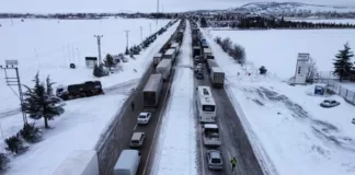 AFAD'a göre : Deprem bölgelerine ulaşım yollarında son durum...