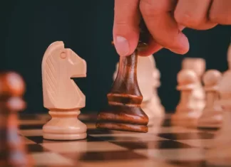 Satranç: Satranç dünyasını sarsan hile skandalı nasıl ortaya çıktı?