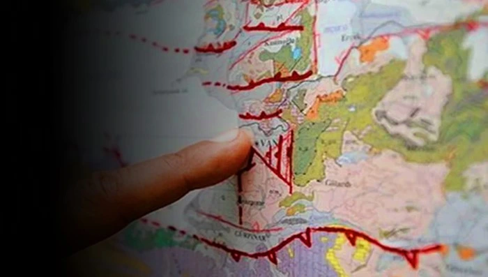 Evimin altından fay hattı var mı: Türkiye'de deprem riski taşıyan iller listesi yenilendi Evimin altından fay hattı var mı: Türkiye'de deprem riski taşıyan iller listesi yenilendi