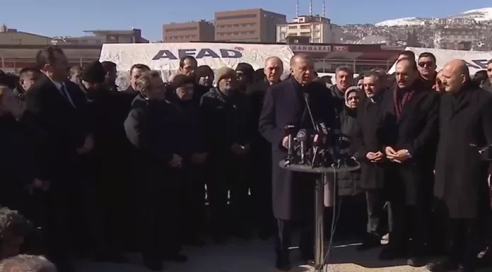 Deprem canlı anlatım: Cumhurbaşkanı Erdoğan depremin merkez üssü Kahramanmaraş’ta Deprem canlı anlatım: Cumhurbaşkanı Erdoğan depremin merkez üssü Kahramanmaraş’ta