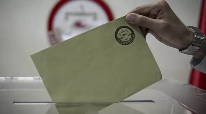 Adalet ve Kalkınma Partisi: Seçim ertelenmez, süreç aynen devam ediyor Adalet ve Kalkınma Partisi: Seçim ertelenmez, süreç aynen devam ediyor