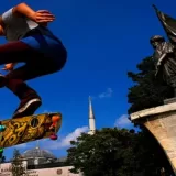 Z kuşağı çalışanları arasında neden iş stresini daha fazla hissediyor? Z kuşağı çalışanları arasında neden iş stresini daha fazla hissediyor?