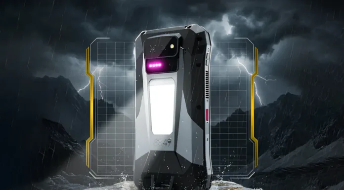 8849 TANK X 5G projeksiyonlu dayanıklı telefonun fırtınalı ve yağışlı dış ortamda IP68 IP69K sertifikalı suya dayanıklı gövde yapısını vurgulayan kapak görseli